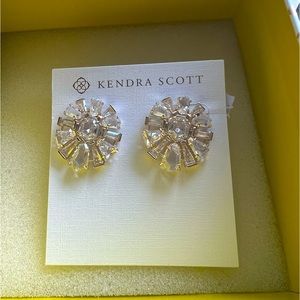 Kendra Scott Jentry Stud Earrings in Gold | NWT